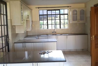 4 Bed Townhouse with En Suite in Runda