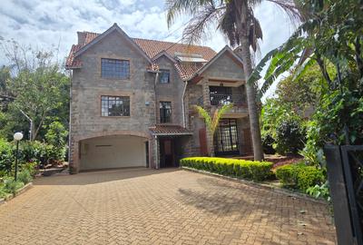 5 Bed Townhouse with En Suite at Ndoto Road - 2