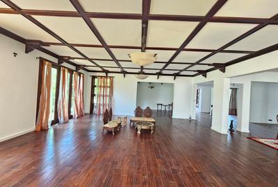 6 Bed House with En Suite in Kitisuru