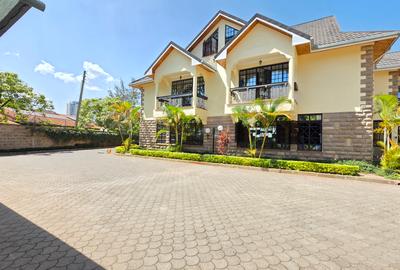 4 Bed Townhouse with En Suite at Kaputei Gardens