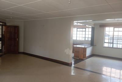 3 Bed Apartment with En Suite at Valley Arcade - 4