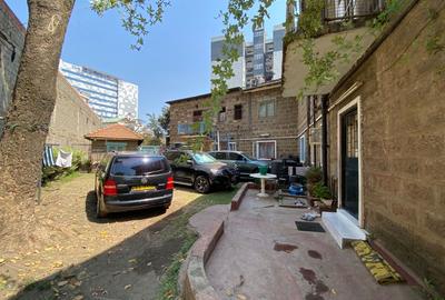 Commercial Property with Parking in Nairobi West - 4