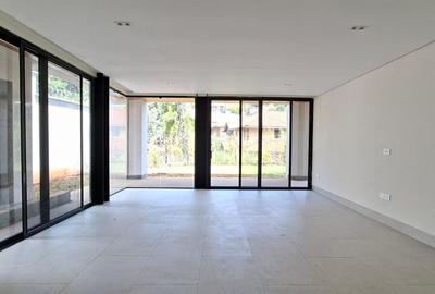 5 Bed Villa with En Suite at Westlands - 4