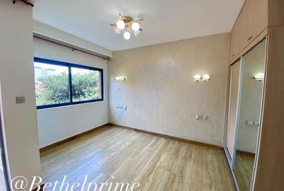 Studio Apartment with En Suite in Kileleshwa