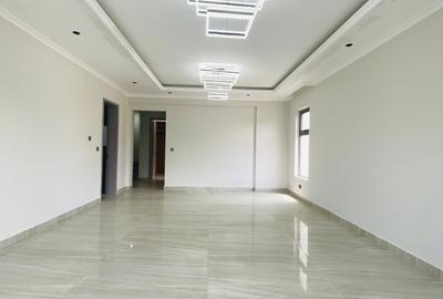 5 Bed Apartment with Swimming Pool in Kilimani - 2