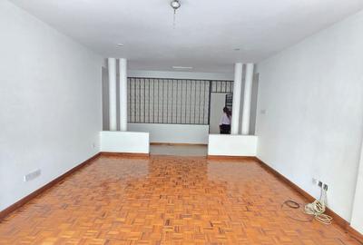 5 Bed House with En Suite in Gigiri
