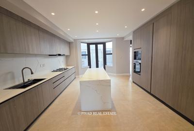 4 Bed House with Swimming Pool in Runda - 3