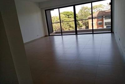 2 Bed Apartment with En Suite in Lavington