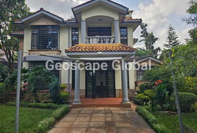 4 Bed House with En Suite in Nyari