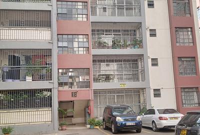 2 Bed Apartment with Parking in Lavington