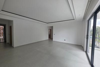 2 Bed Apartment with En Suite at Brookside Drive - 4
