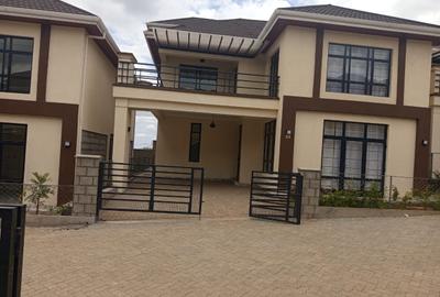 4 Bed Townhouse with En Suite in Ngong