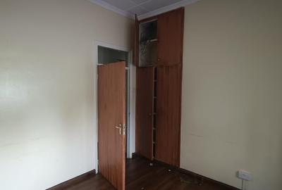 4 Bed House with En Suite at Riverside Drive