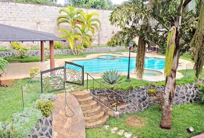 5 Bed House with En Suite at Nyari