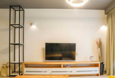 3 Bed Apartment with En Suite at 23
