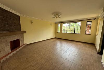 5 Bed Townhouse with En Suite in Lavington