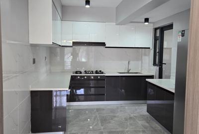 Serviced 3 Bed Apartment with En Suite in Kileleshwa