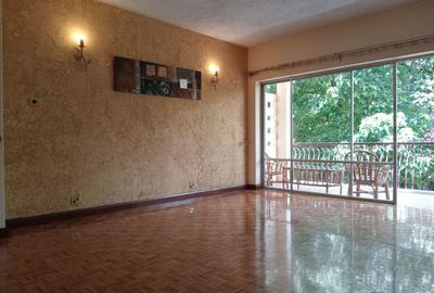 4 Bed Apartment with En Suite in Kilimani