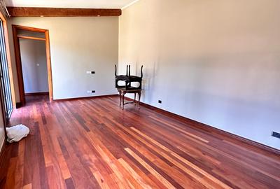 2 Bed House with En Suite in Runda