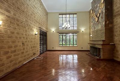 4 Bed House with En Suite at Kerarapon