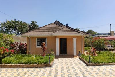 2 Bed House with Swimming Pool at Runda