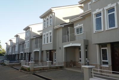 5 Bed Townhouse with En Suite at Amboseli Road