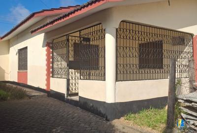 3 Bed House with En Suite at Bamburi Mombasa