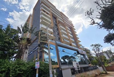 3 Bed Apartment with En Suite in Parklands
