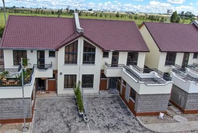 4 Bed Townhouse with En Suite in Kitengela