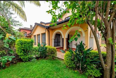 4 Bed House with En Suite at Off Waiyaki Way