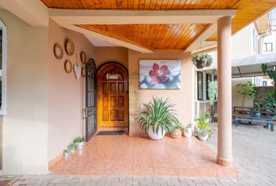 4 Bed Townhouse with En Suite in Lavington