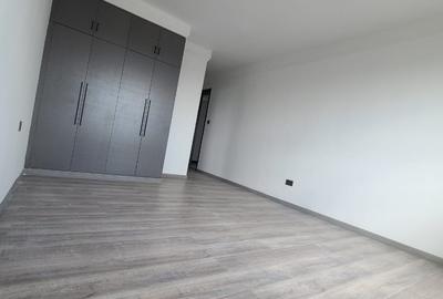 Serviced 5 Bed Apartment with En Suite in Lavington