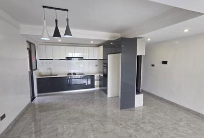 Serviced 3 Bed Apartment with En Suite in Kilimani - 4