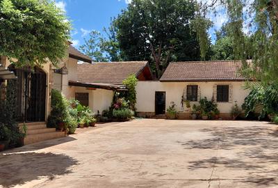 4 Bed House with En Suite in Thigiri - 2