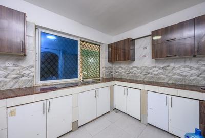 2 Bed Apartment with Borehole in Tudor - 4