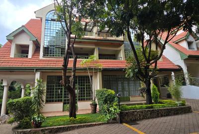 4 Bed Townhouse with En Suite at Lavington - 3