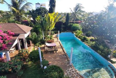 3 Bed Villa with En Suite at Malindi