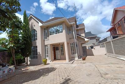 4 Bed House with En Suite at Kamakis