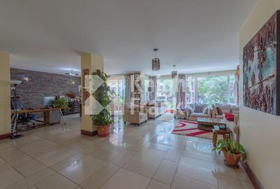 3 Bed Apartment with En Suite at One Riverside Drive