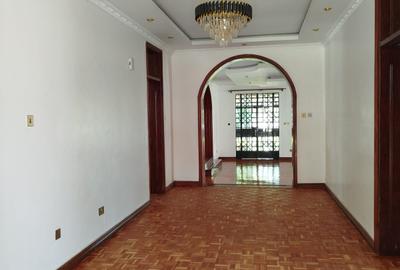 5 Bed House with En Suite in Gigiri - 2