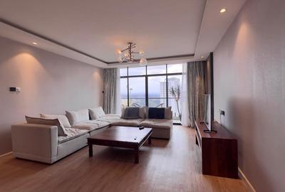 3 Bed Apartment with En Suite at Brookside - 2