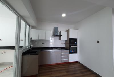 2 Bed Apartment with En Suite at Parklands - 2