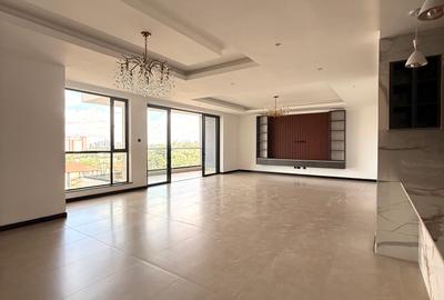 3 Bed Apartment with En Suite in Riverside - 4