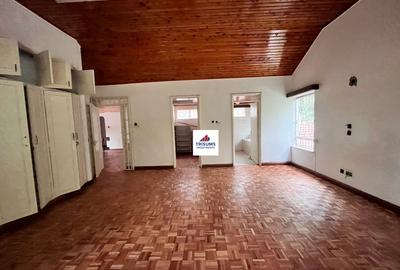 0.75 ac Commercial Property with Fibre Internet in Gigiri - 4