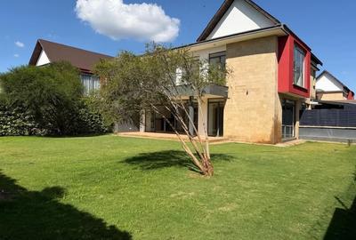 4 Bed Townhouse with En Suite in Ridgeways - 3
