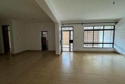 3 Bed Apartment with En Suite in Kilimani