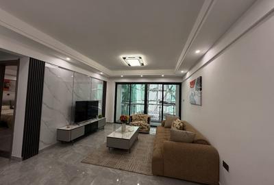 2 Bed Apartment with En Suite in Lavington