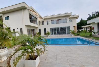 5 Bed House with En Suite at Runda Drive