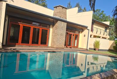 4 Bed House with En Suite at Off Benin Dr - 2