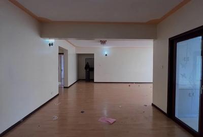 4 Bed Apartment with En Suite in Lavington - 4